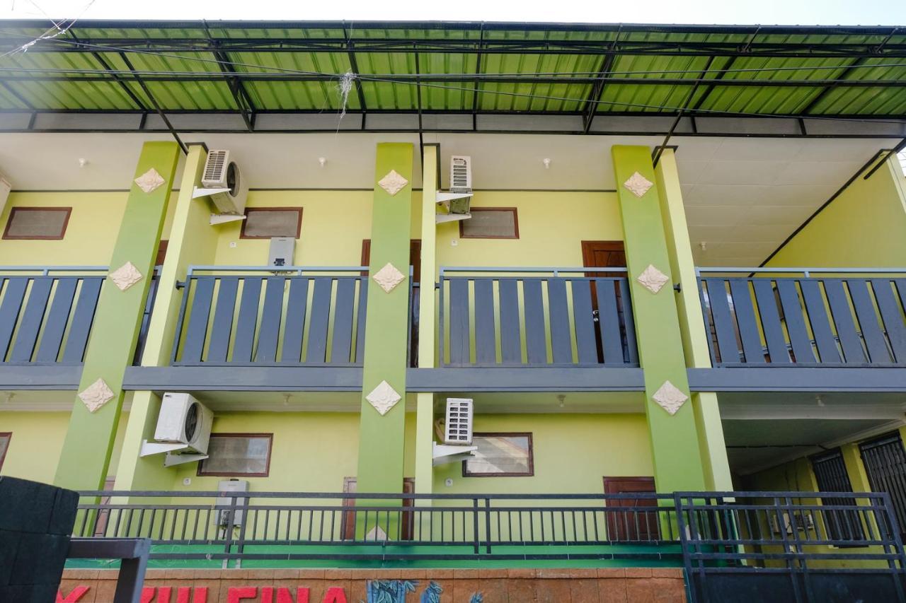 בניוואנגי Zulfina Homestay Syariah Mitra Reddoorz מראה חיצוני תמונה