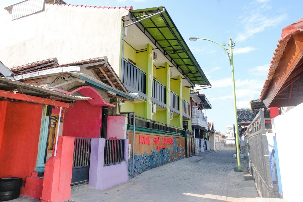 בניוואנגי Zulfina Homestay Syariah Mitra Reddoorz מראה חיצוני תמונה